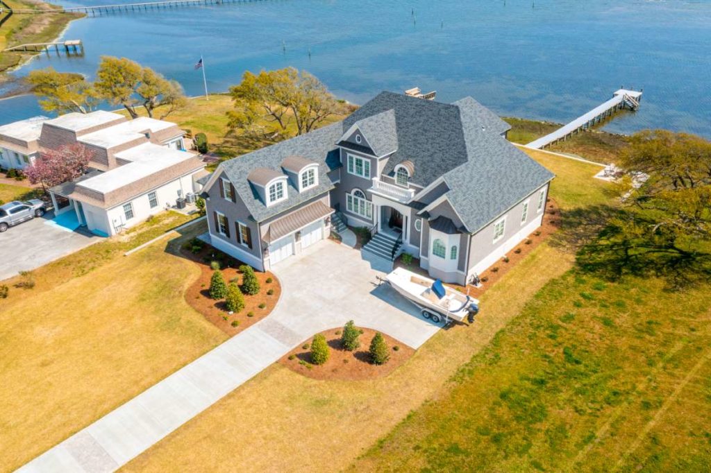 homes for sale in bogue sound yacht club